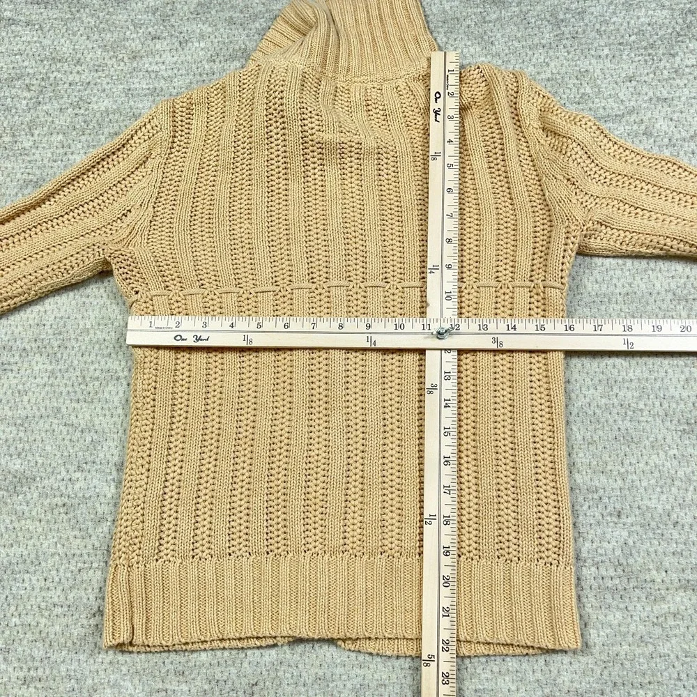 American Eagle Outfitters includes item